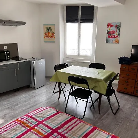 F2 Gatinais Apartment Pithiviers Exterior photo